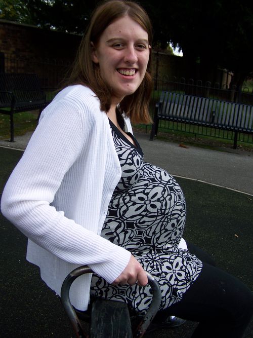 Amanda heavily pregnant
