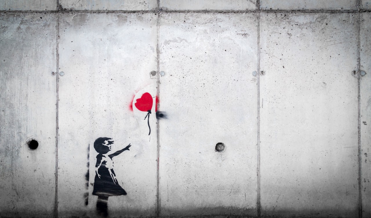 Banksy girl with red balloon